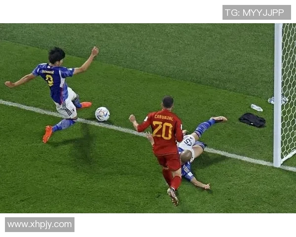 全场观众热情追逐足球明星在比赛中遭遇疯狂围攻的精彩瞬间 全场观众热情追逐足球明星在比赛中遭遇疯狂围攻的精彩瞬间